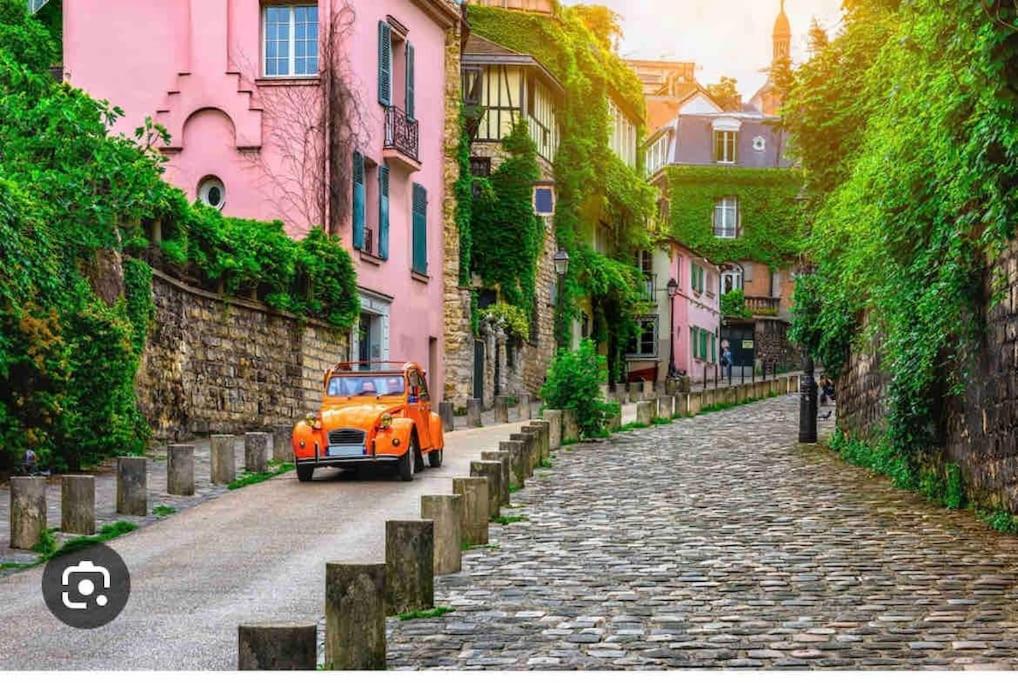 Appartamento In The Center Of Montmartre Parigi Esterno foto